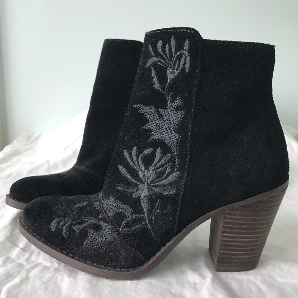 Embroidered Soft Leather Ankle Boots